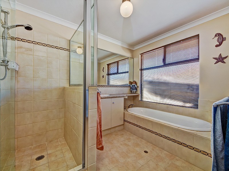 8 Greenshank Mews, PORT BOUVARD, Wannanup WA 6210