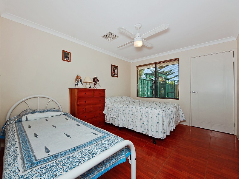 8 Greenshank Mews, PORT BOUVARD, Wannanup WA 6210