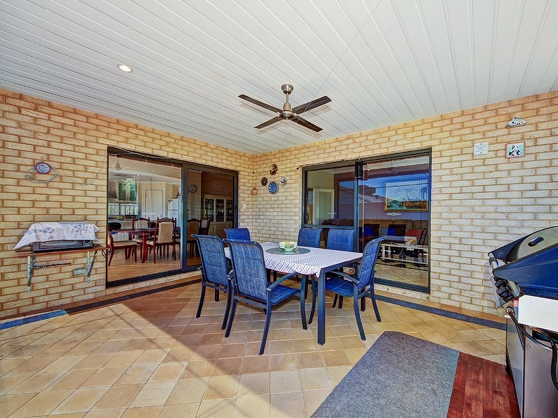 8 Greenshank Mews, PORT BOUVARD, Wannanup WA 6210