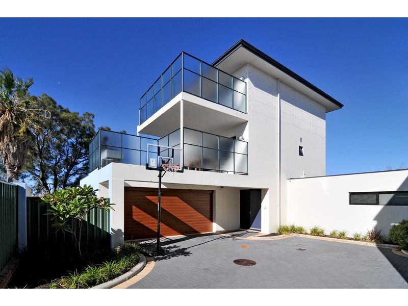 7/24 Oversby St, Halls Head WA 6210