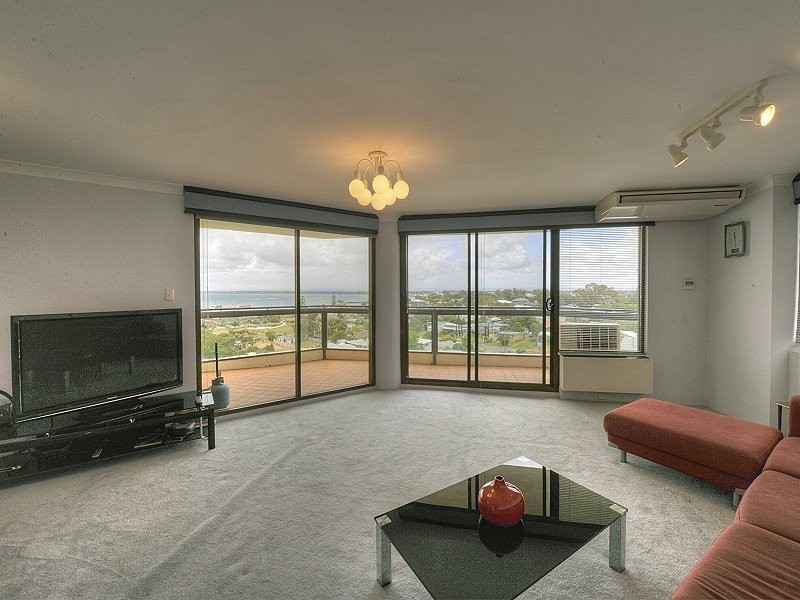 27/6a Valley Road, Halls Head WA 6210