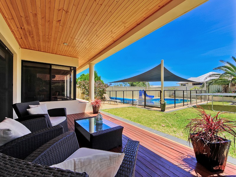 1 Fairsky Parade, PORT BOUVARD, Wannanup WA 6210