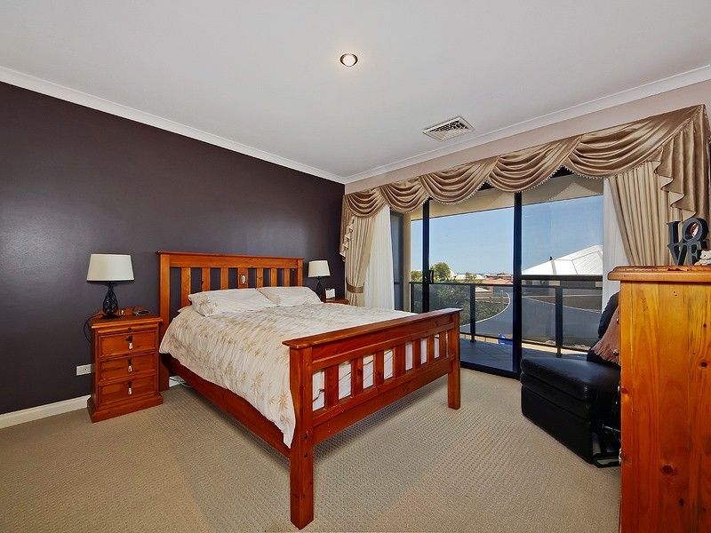 1 Fairsky Parade, PORT BOUVARD, Wannanup WA 6210