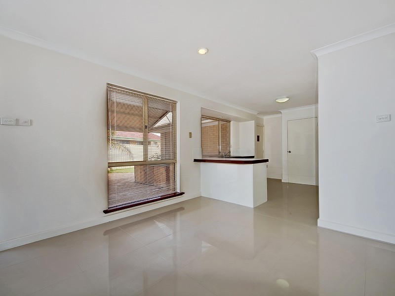 36 Admiralty Crescent, Halls Head WA 6210