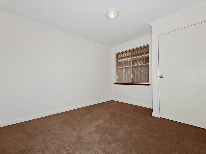 36 Admiralty Crescent, Halls Head WA 6210