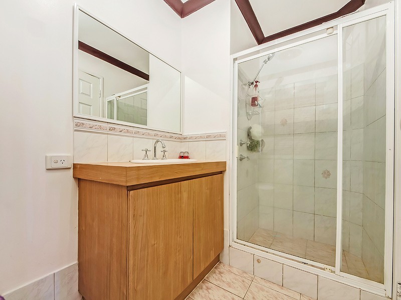 2 Hibiscus Rise, Halls Head WA 6210