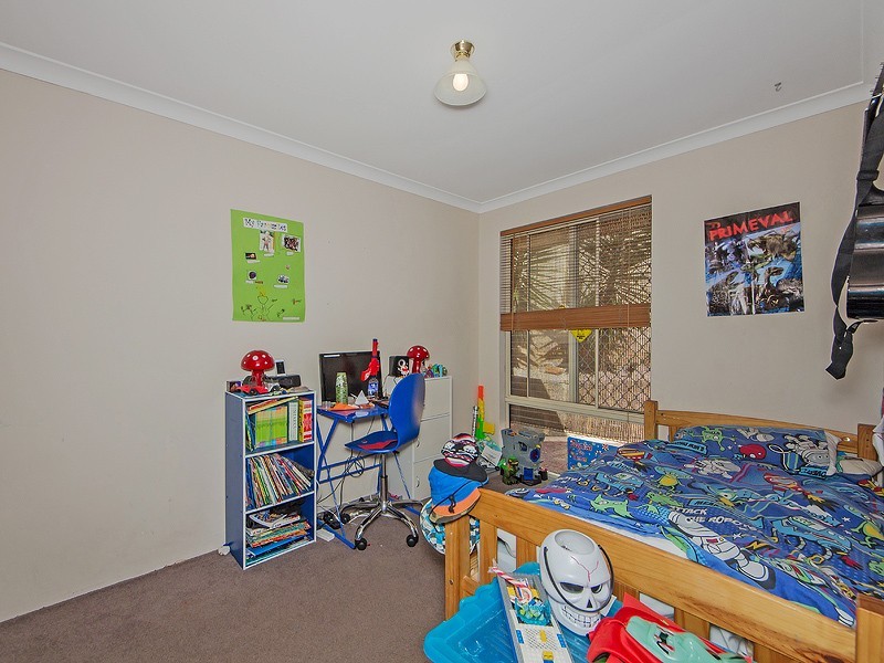 2 Hibiscus Rise, Halls Head WA 6210