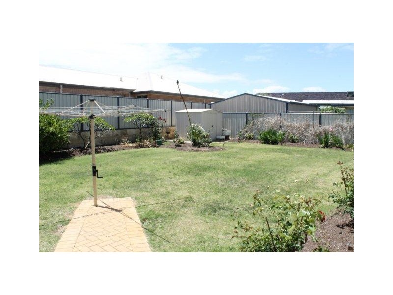 225 Oakmont Avenue, Meadow Springs WA 6210