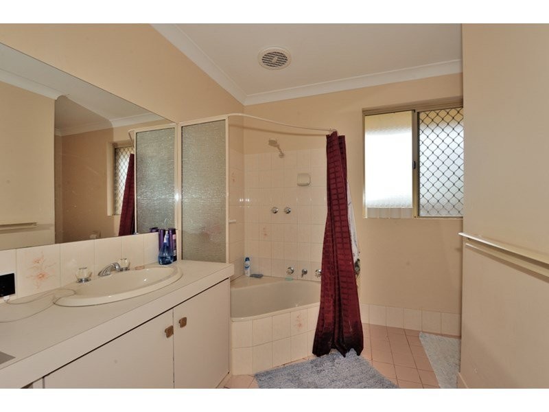 9 Davey Street, Mandurah WA 6210