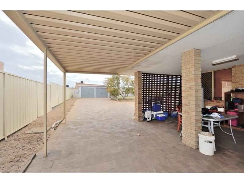 9 Davey Street, Mandurah WA 6210