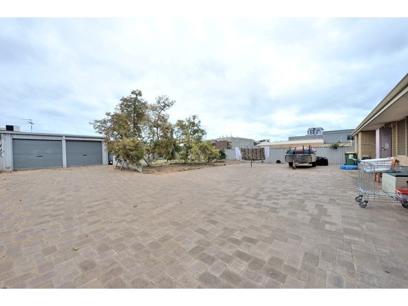 9 Davey Street, Mandurah WA 6210