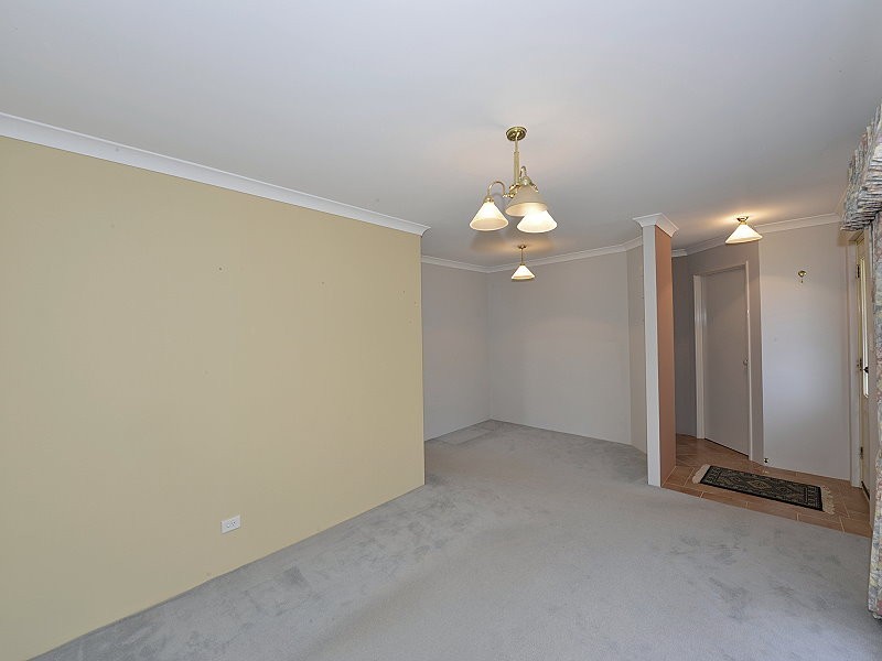 2 Sunderland Close, Greenfields WA 6210