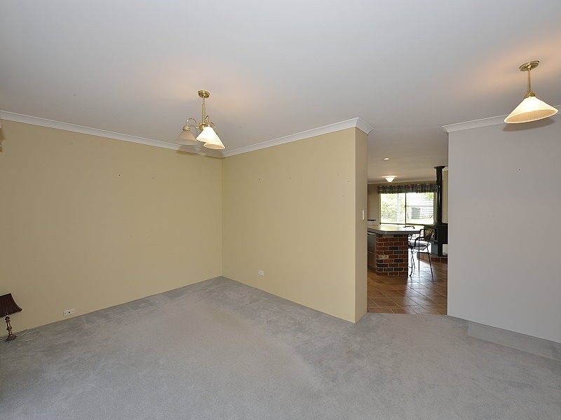 2 Sunderland Close, Greenfields WA 6210