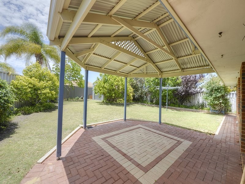 2 Sunderland Close, Greenfields WA 6210