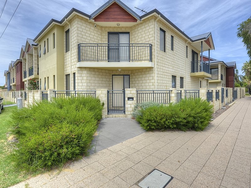 1/51 Sutton Street, Mandurah WA 6210