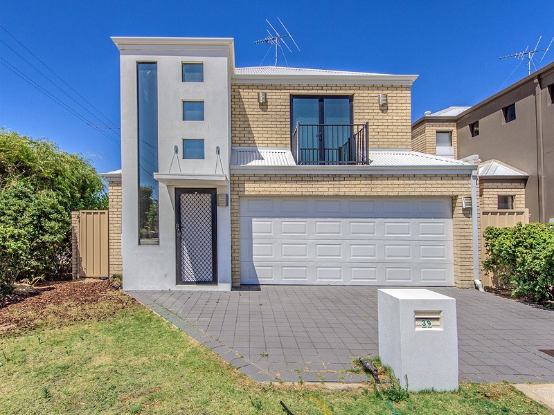 39 George Street, Mandurah WA 6210