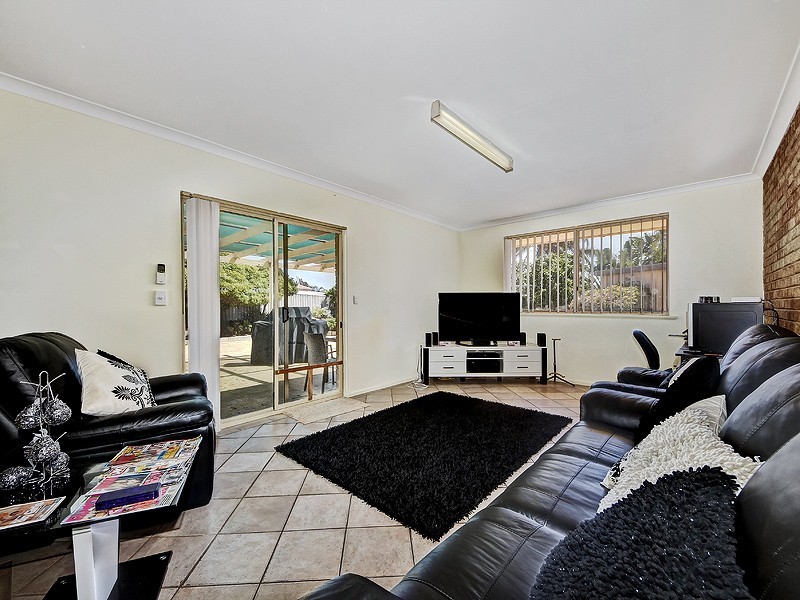 10 Satinash Rtt, Halls Head WA 6210