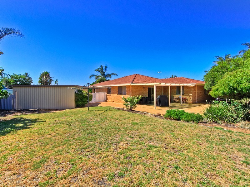 10 Satinash Rtt, Halls Head WA 6210