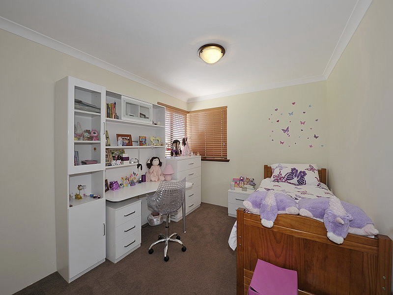 19 Caravel Way, Halls Head WA 6210