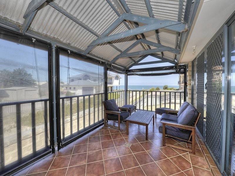 19 Caravel Way, Halls Head WA 6210