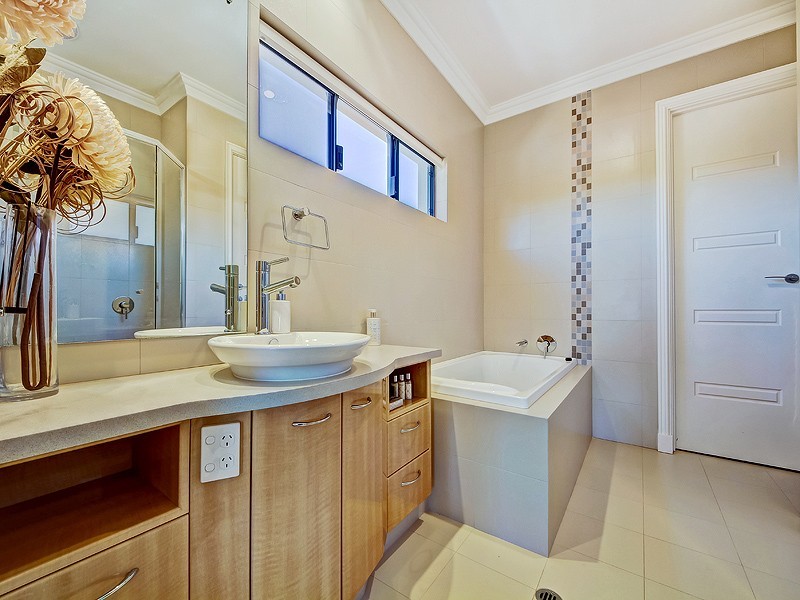 36 Baudin Way, PORT BOUVARD, Wannanup WA 6210