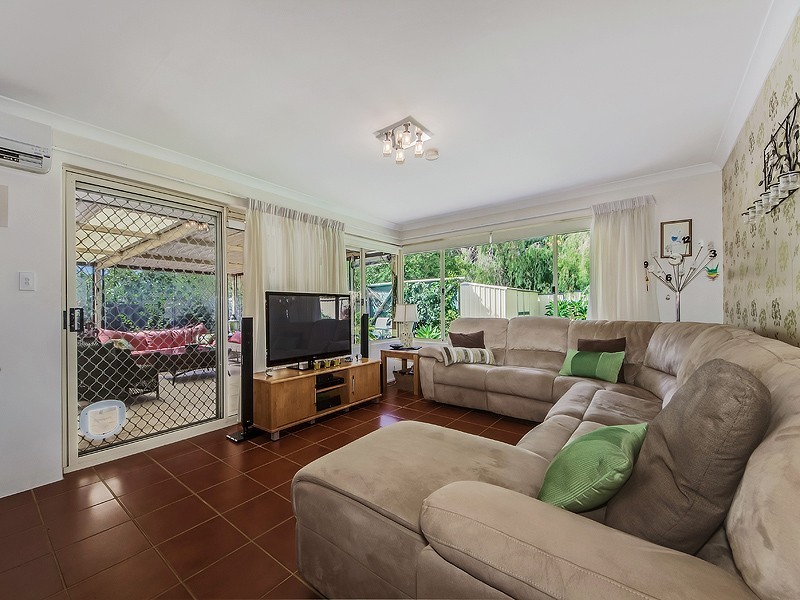8 Ferguson Street, Wannanup WA 6210