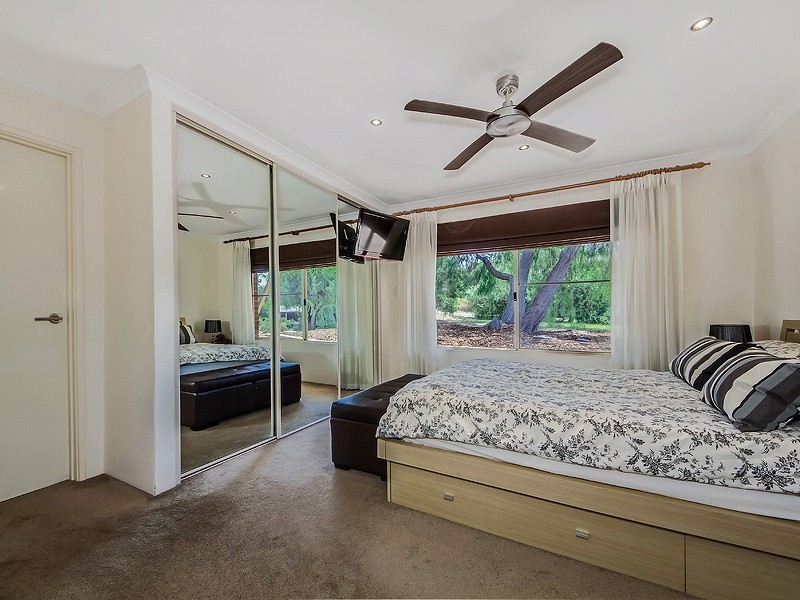 8 Ferguson Street, Wannanup WA 6210