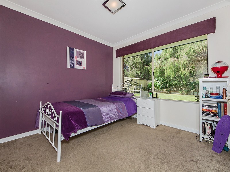 8 Ferguson Street, Wannanup WA 6210