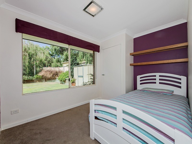 8 Ferguson Street, Wannanup WA 6210