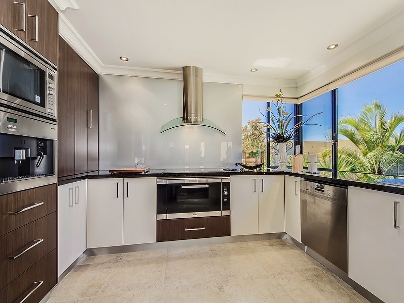 8 Alexis Circle, Wannanup WA 6210