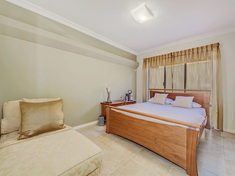 8 Alexis Circle, Wannanup WA 6210