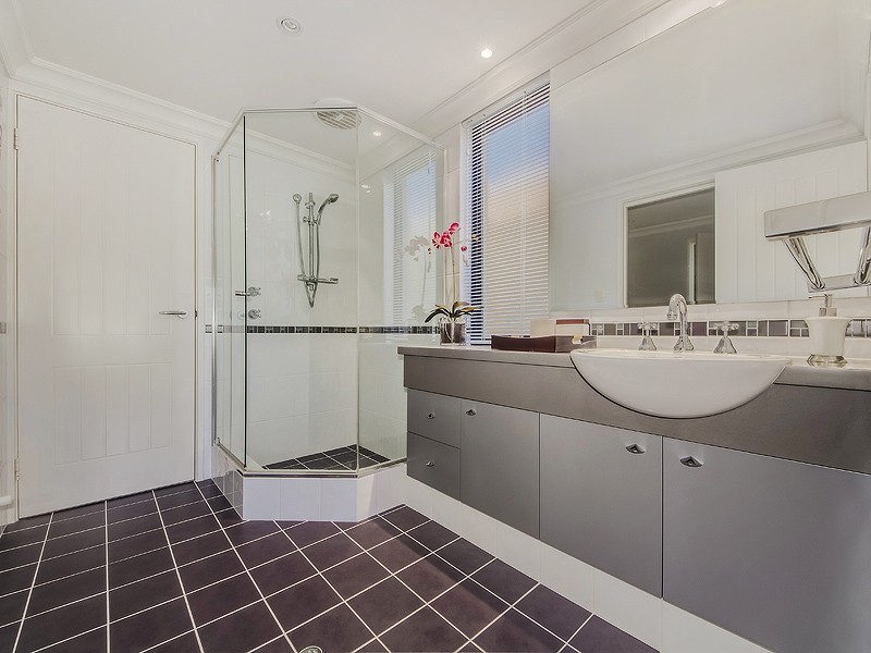 8 Alexis Circle, Wannanup WA 6210