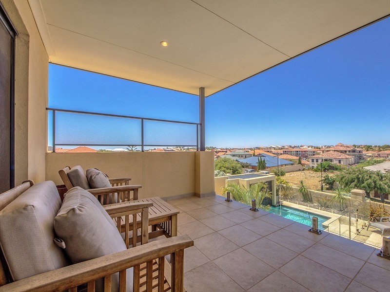 8 Alexis Circle, Wannanup WA 6210