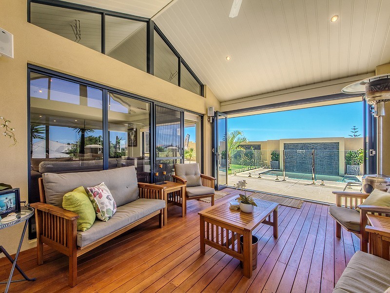 8 Alexis Circle, Wannanup WA 6210