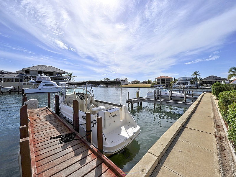 11 /20 BARUNA COURT, Halls Head WA 6210