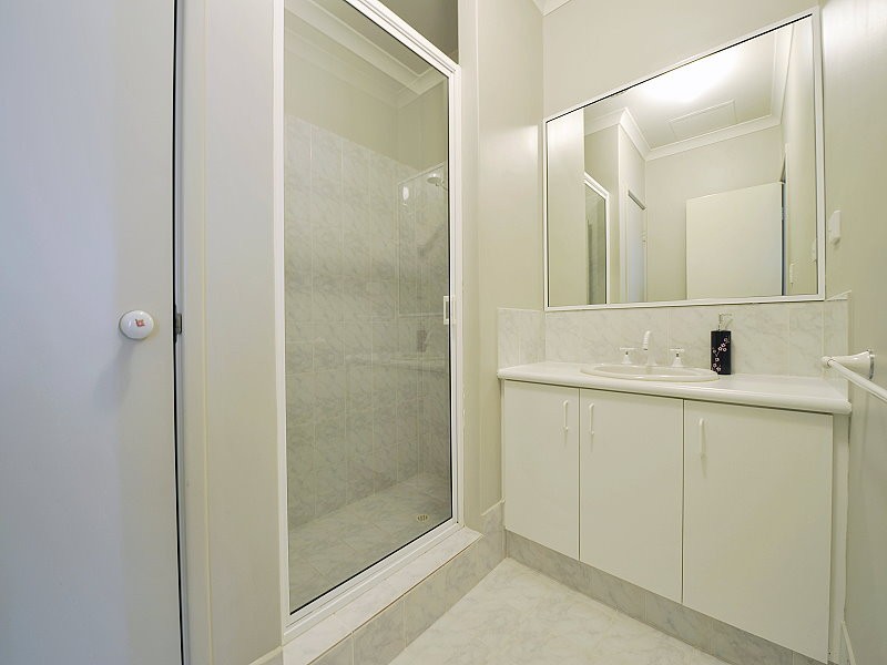 11 /20 BARUNA COURT, Halls Head WA 6210