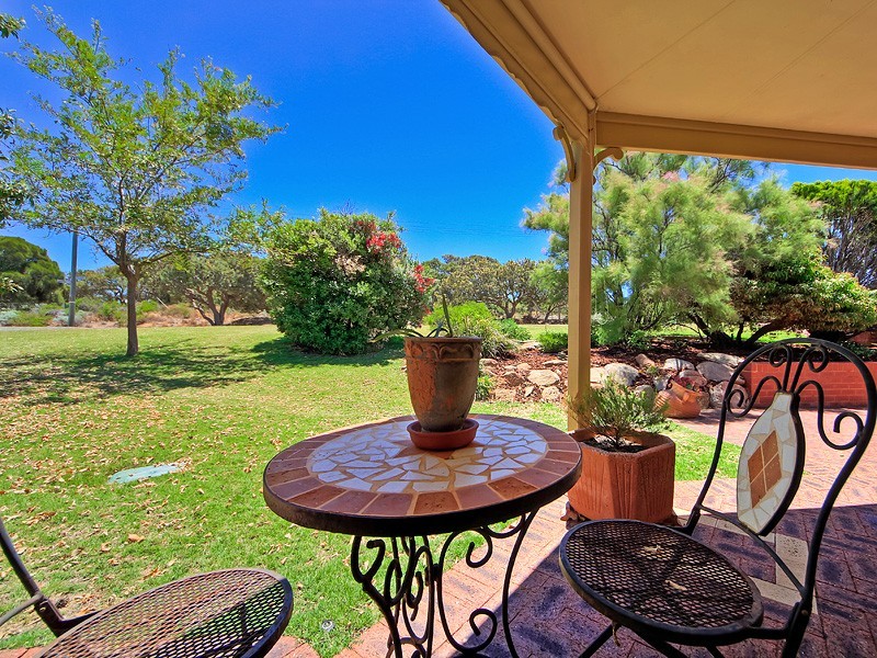 7 Eldora Crescent, Falcon WA 6210