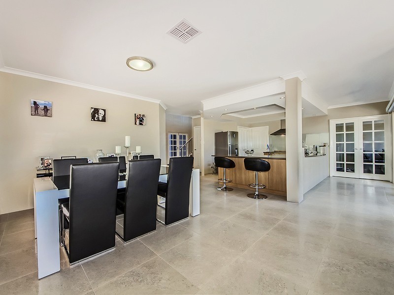 12 Australis Circle, Port Bouvard, Wannanup WA 6210