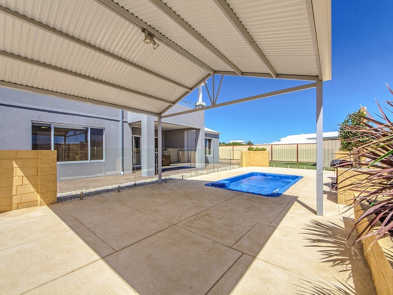 12 Australis Circle, Port Bouvard, Wannanup WA 6210
