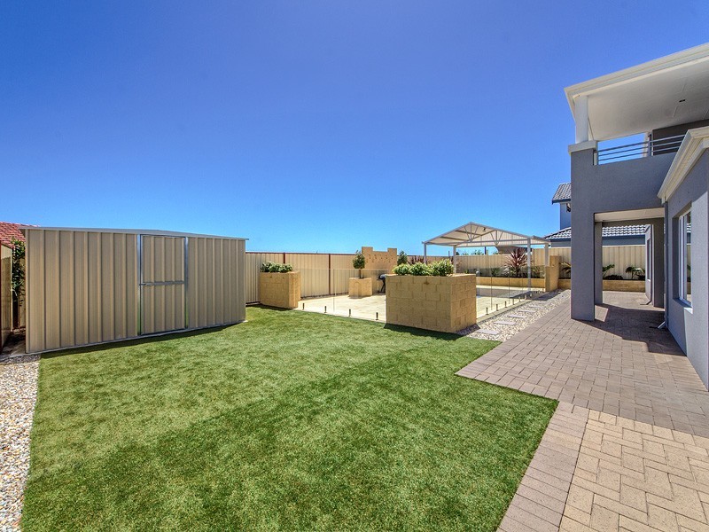 12 Australis Circle, Port Bouvard, Wannanup WA 6210