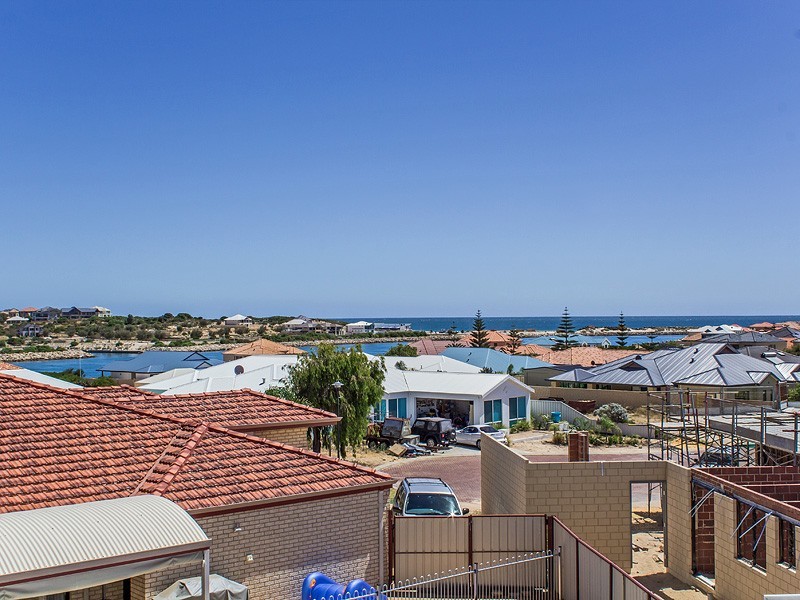 12 Australis Circle, Port Bouvard, Wannanup WA 6210