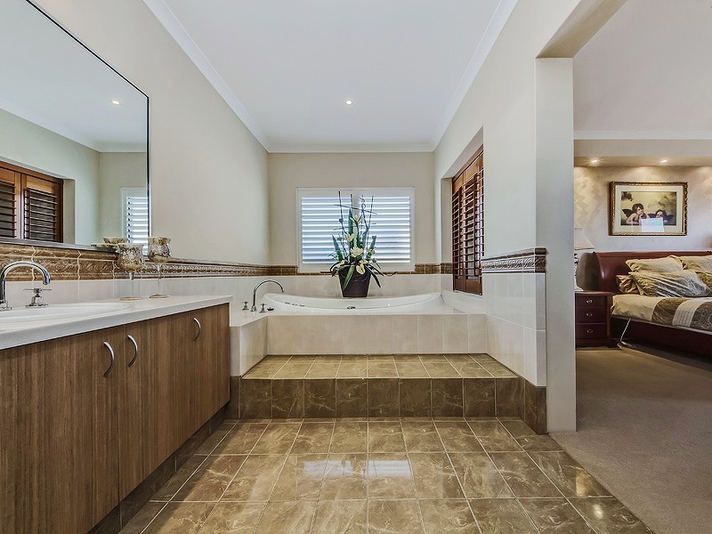 17 Australis Circle, Port Bouvard, Wannanup WA 6210