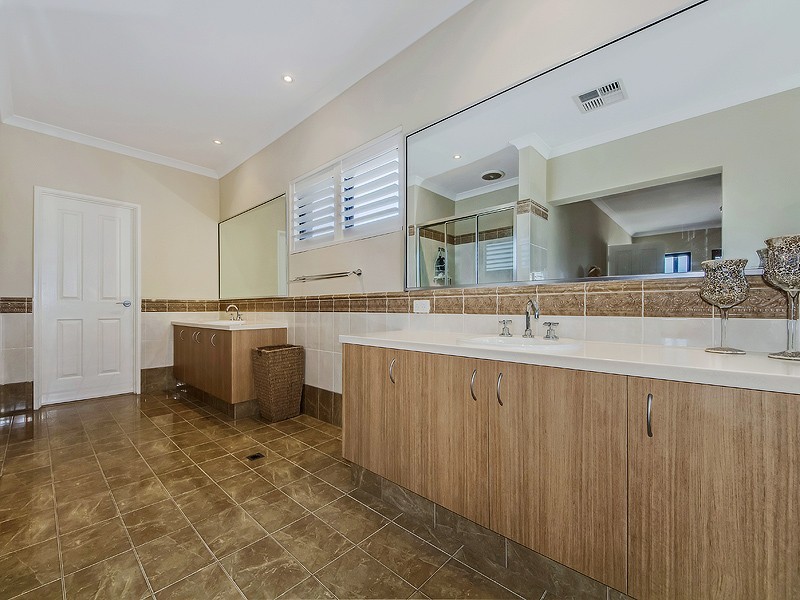 17 Australis Circle, Port Bouvard, Wannanup WA 6210