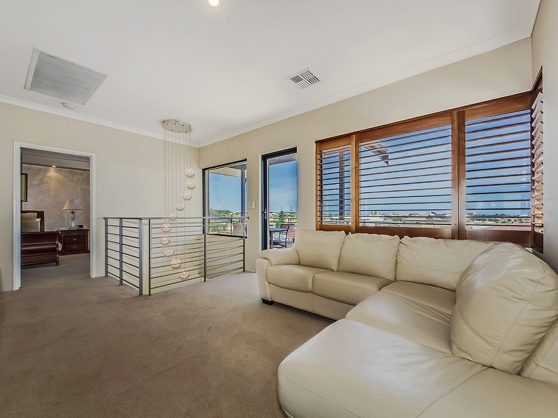 17 Australis Circle, Port Bouvard, Wannanup WA 6210