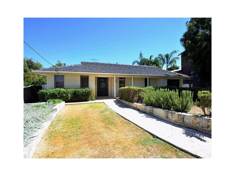 22 MUIR STREET, Halls Head WA 6210