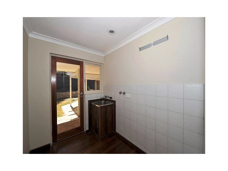 22 MUIR STREET, Halls Head WA 6210