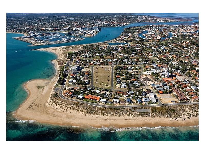 86A Janis Street, Halls Head WA 6210