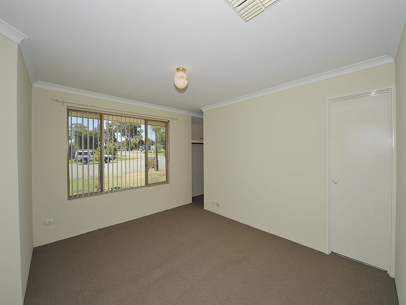 6 SALWEEN PLACE, Greenfields WA 6210