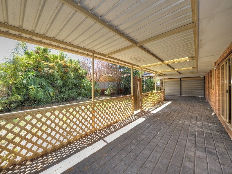 6 SALWEEN PLACE, Greenfields WA 6210