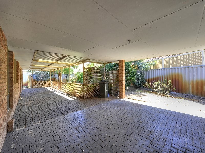 6 SALWEEN PLACE, Greenfields WA 6210